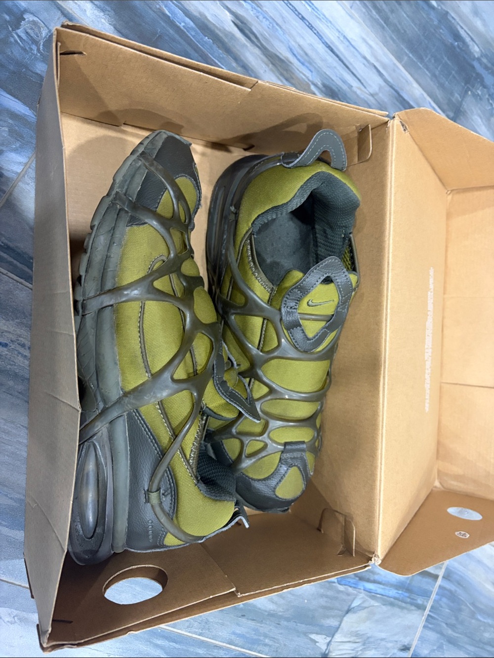 Men’s Nike Olive Green Athletic Sneakers with Gray Overlays